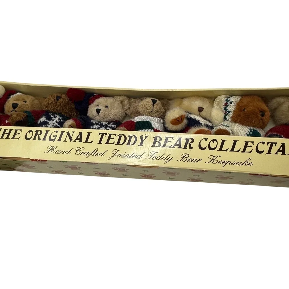 Chrisha Creations Original Teddy Bear Collectable Set 7‎ Jointed Bears Sweaters